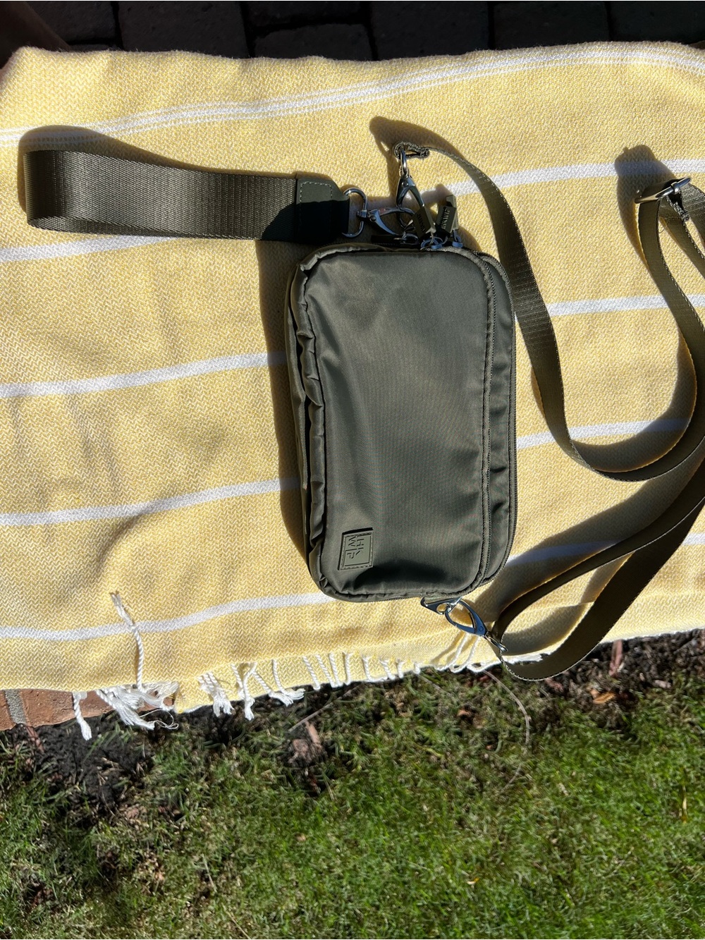 IHKWIP Olive Green Crossbody Shoulder Bag -  Compact Carry